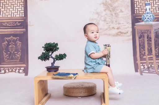 鄢陵孕妇几个月胸部变大